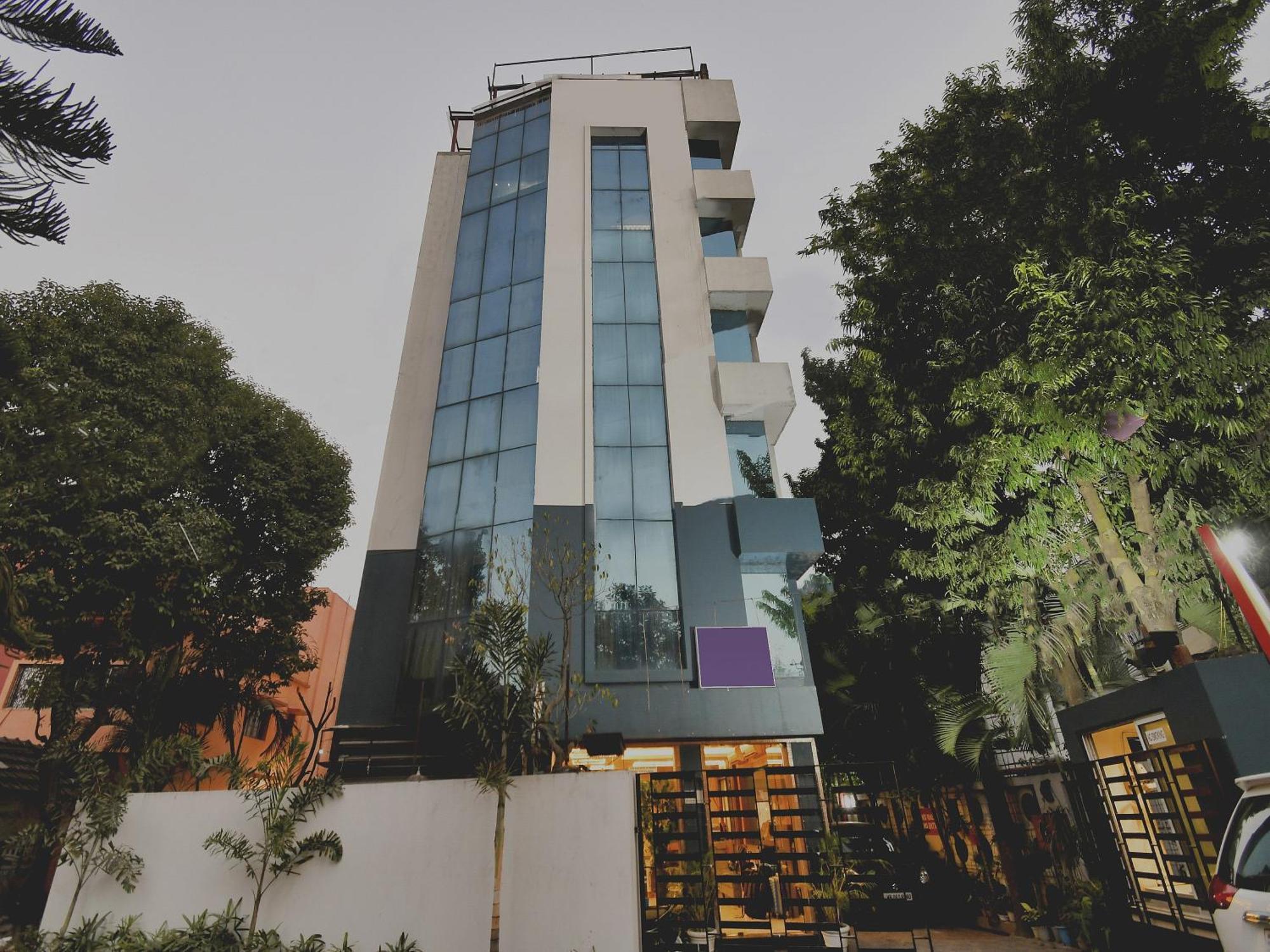 Oyo Townhouse Azure Sky Hotel Kolkata